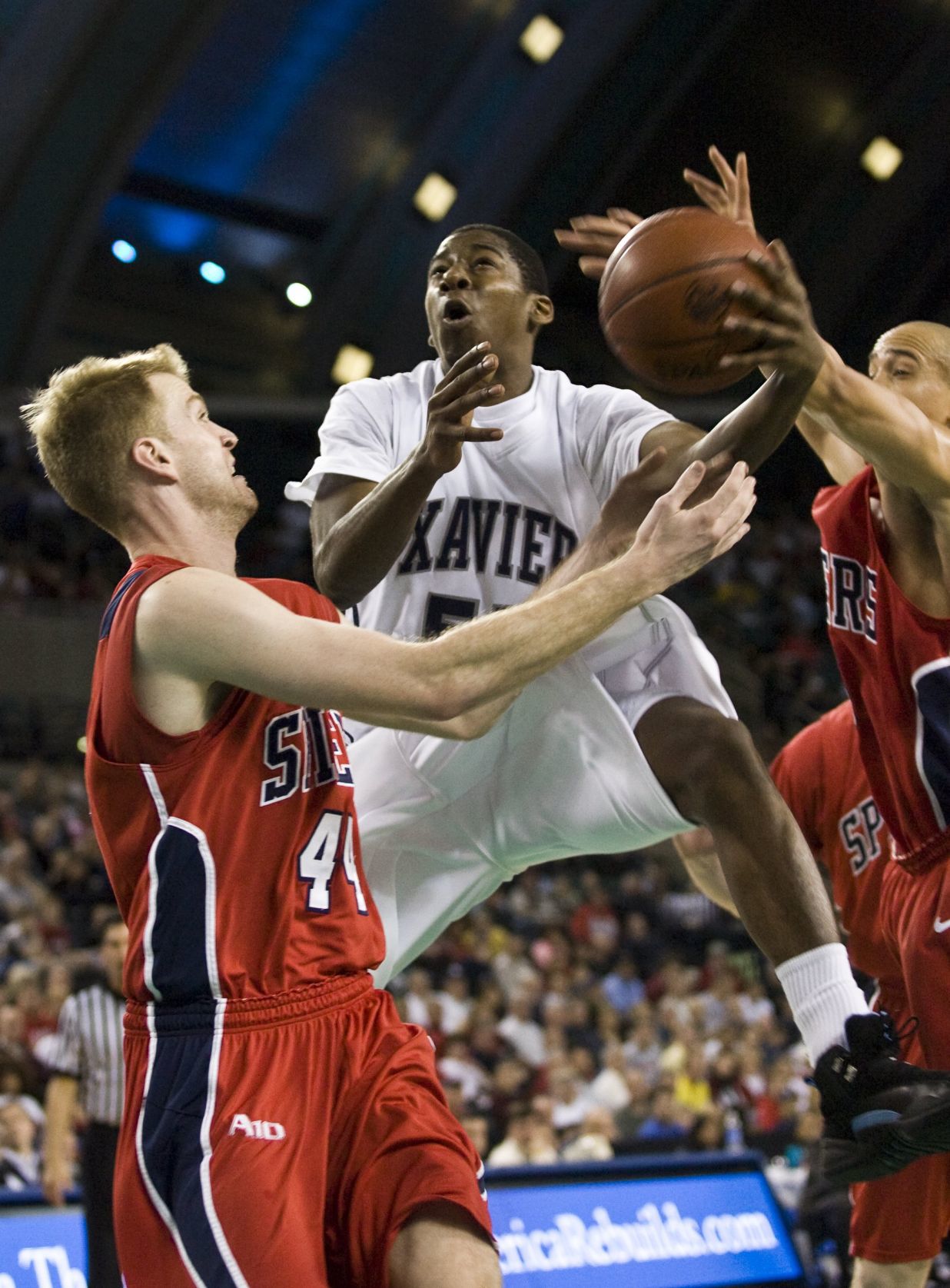 A10 basketball semis